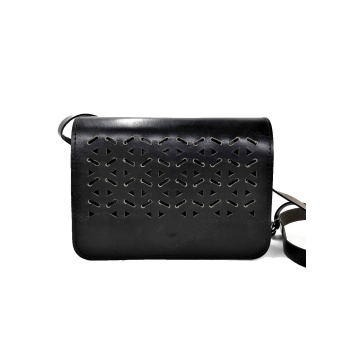 Τετράγωνο διάτρητο μαύρο/τσάντα δερμάτινη χιαστί  Α46Β