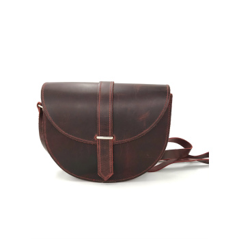Ημικύκλιο αγκράφα μπορντώ/τσάντα δερμάτινη χιαστί